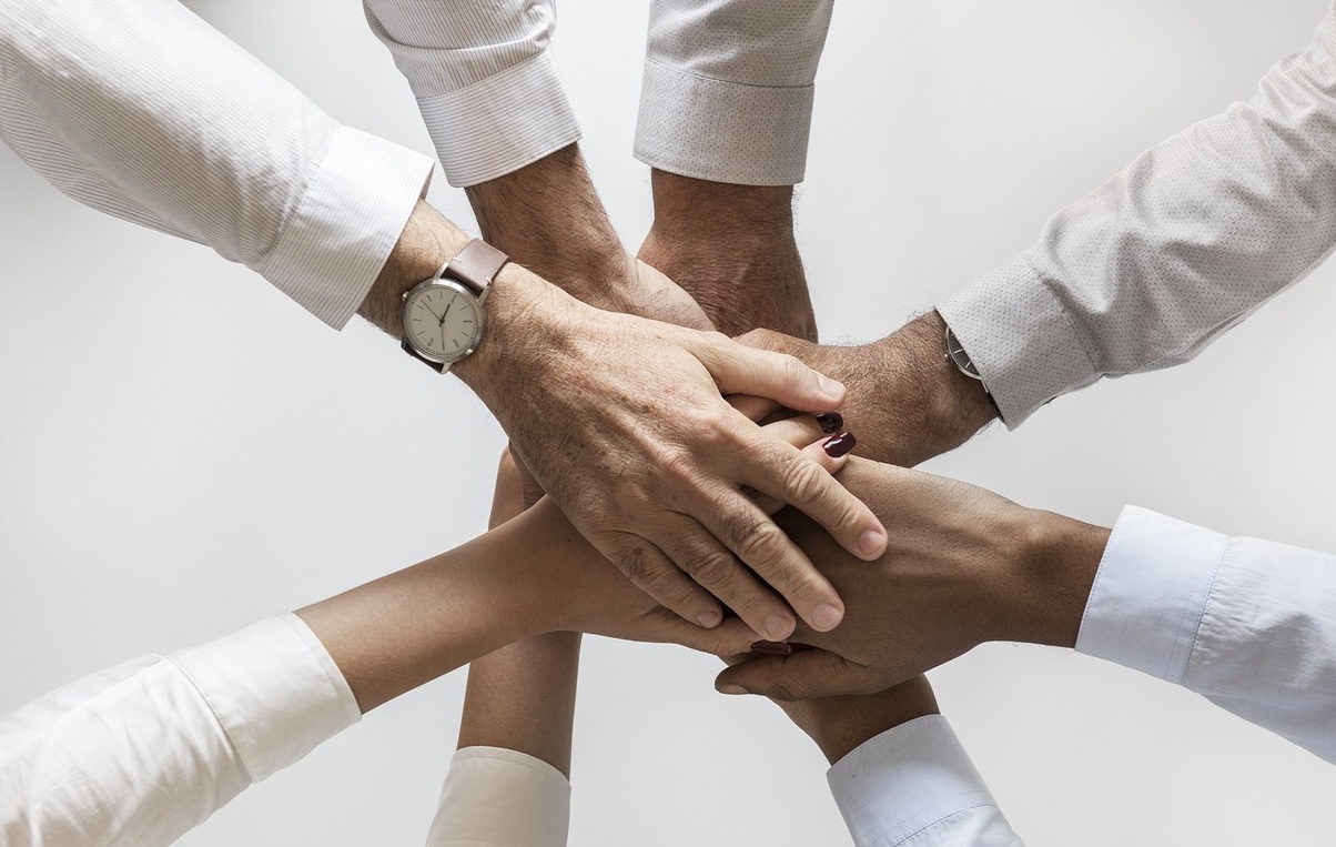 Hands United in Collaboration